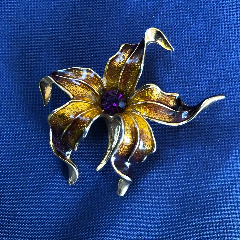 Brooch